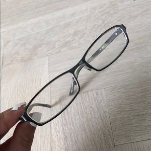 Gucci eyeglasses in grey/green